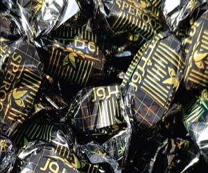 فروش شکلات کاکائویی